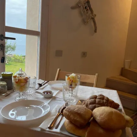 Alojamento de Acomodação e Pequeno-almoço Alelca Domo *