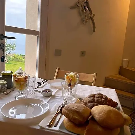 Alelca Domo Bed & Breakfast
