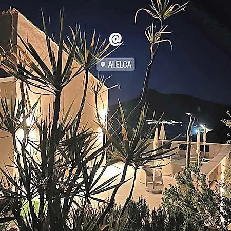 לינה וארוחת בוקר Alelca Domo בוג'רו