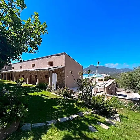 Alelca Domo Bed & Breakfast 4*