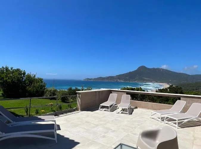 Alelca Domo 住宿加早餐酒店 4*